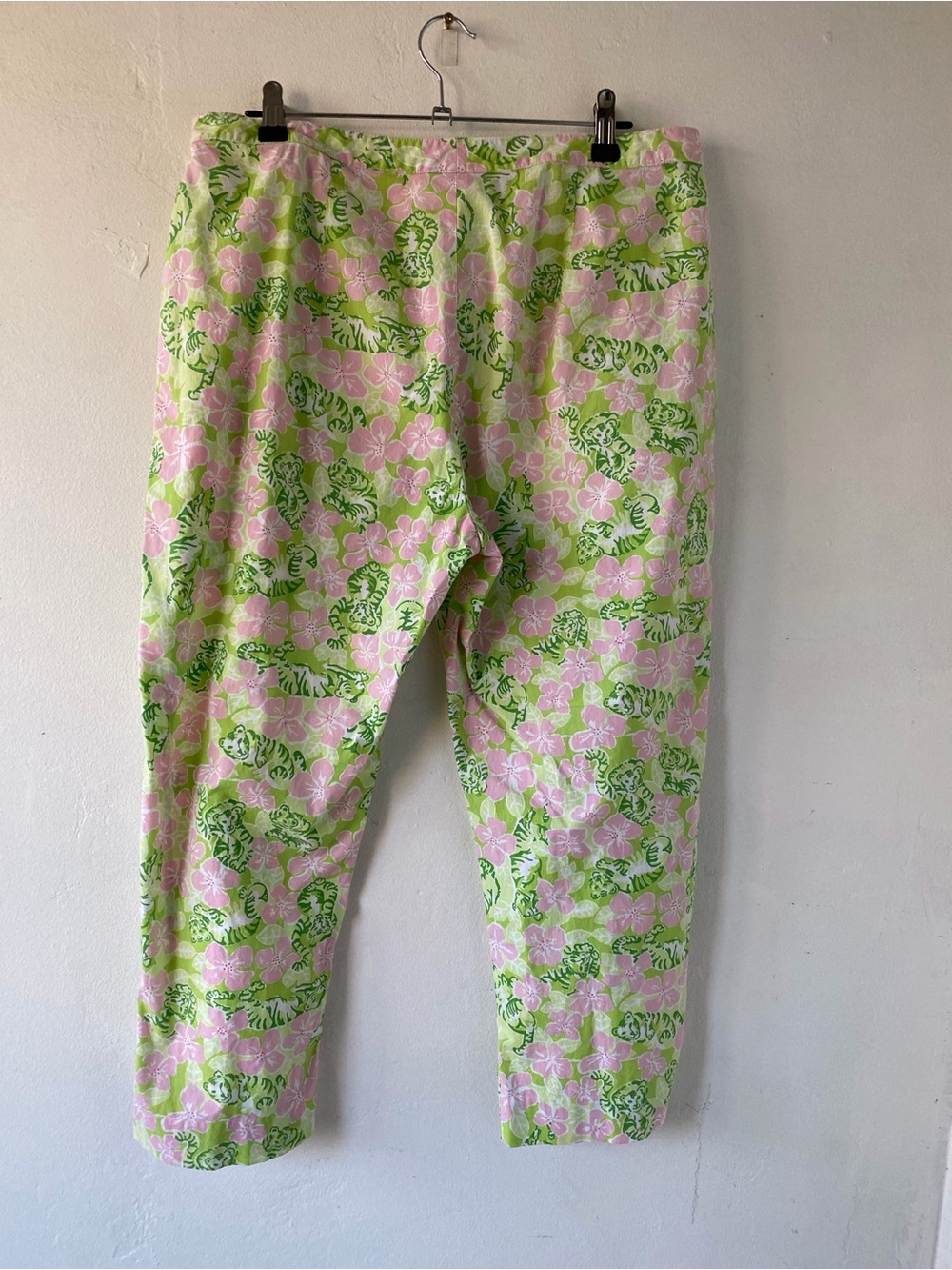 Lilly Pulitzer  vintage tiger Pink & Green Floral Capris summer cotton - Picture 6 of 6
